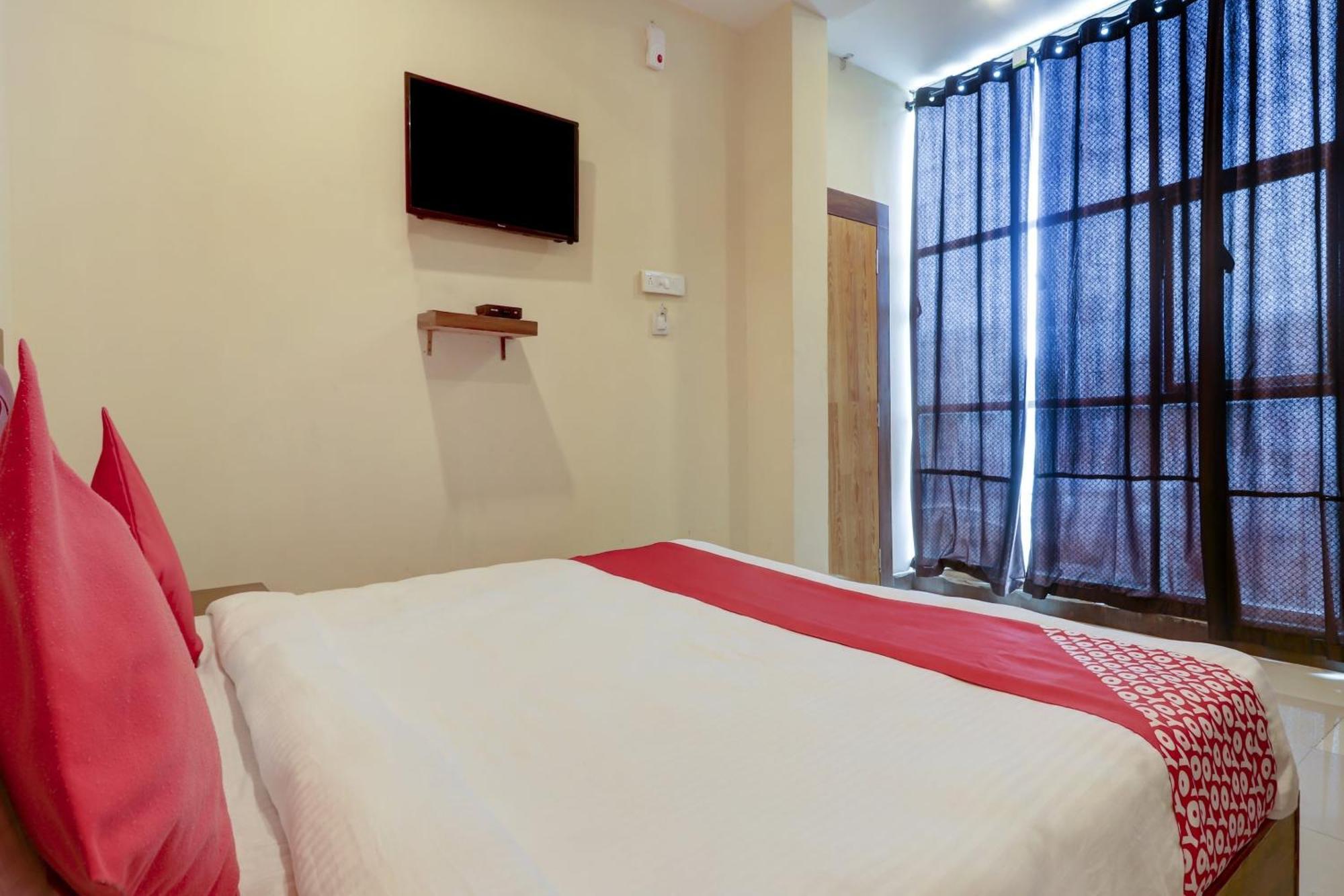 Hotel O Rsquare Elite Sururnagar 外观 照片