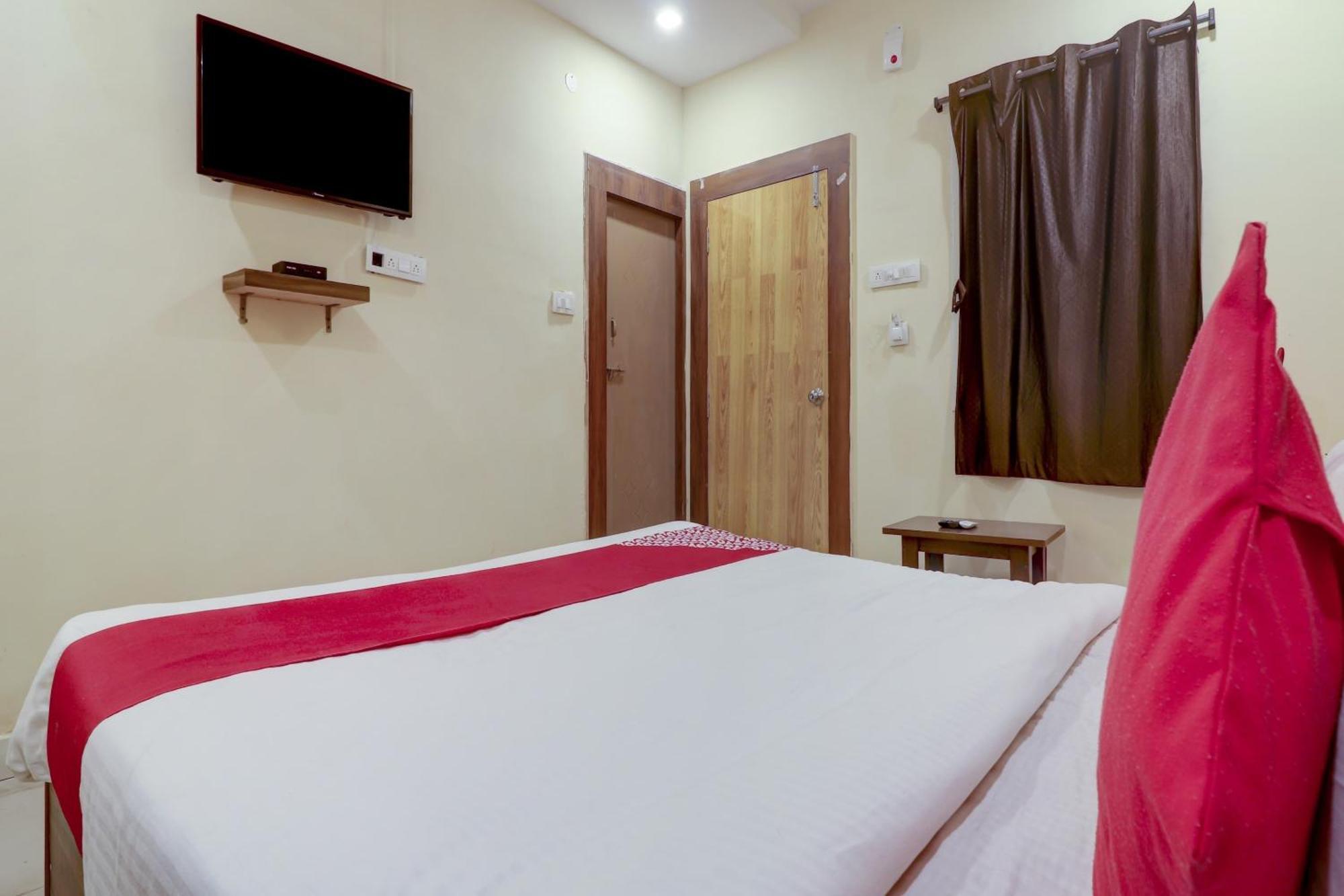 Hotel O Rsquare Elite Sururnagar 外观 照片