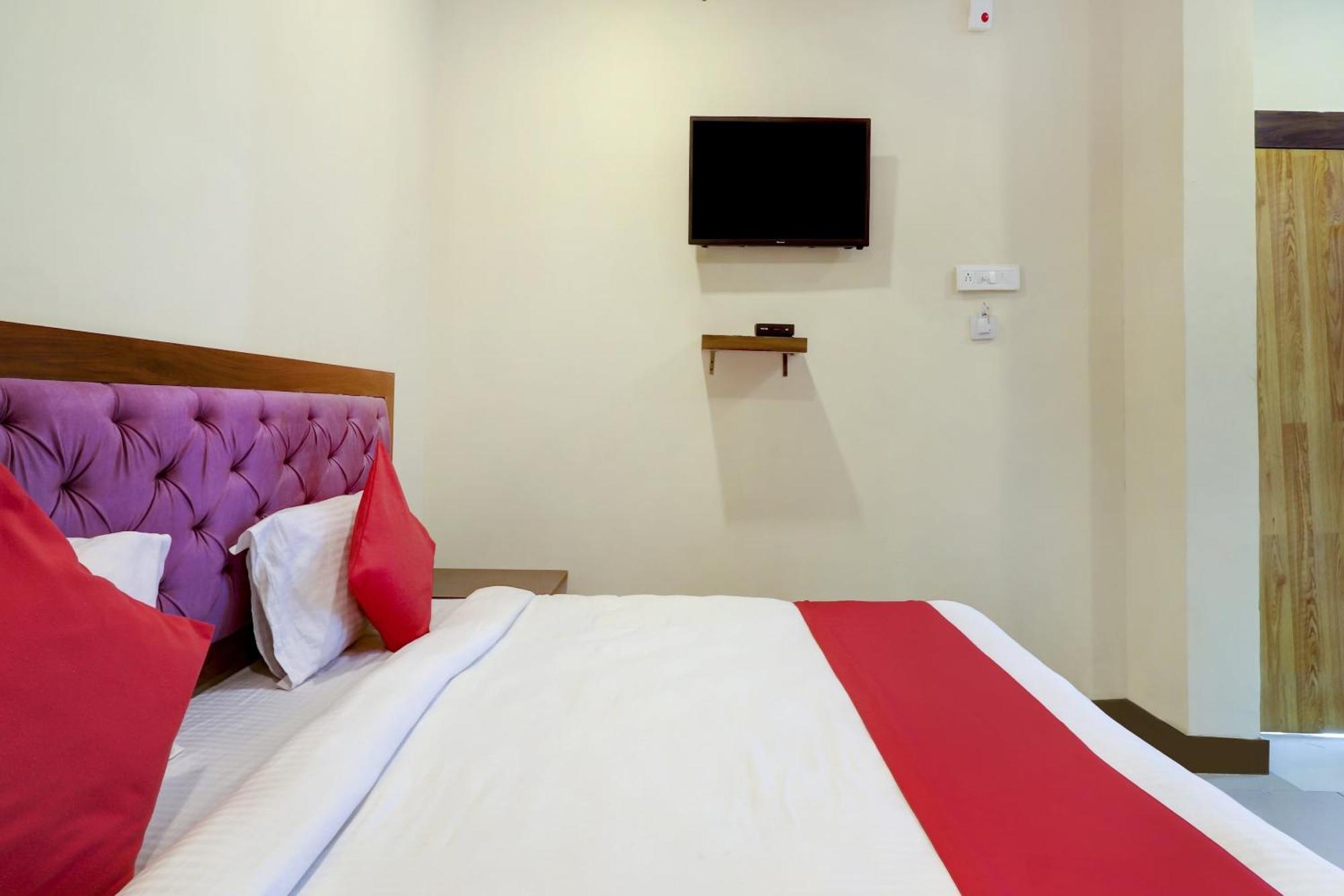 Hotel O Rsquare Elite Sururnagar 外观 照片
