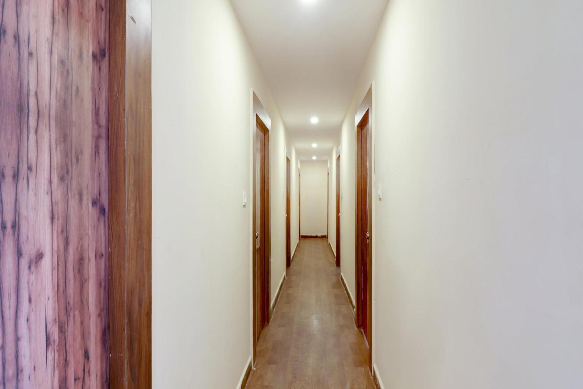 Hotel O Rsquare Elite Sururnagar 外观 照片